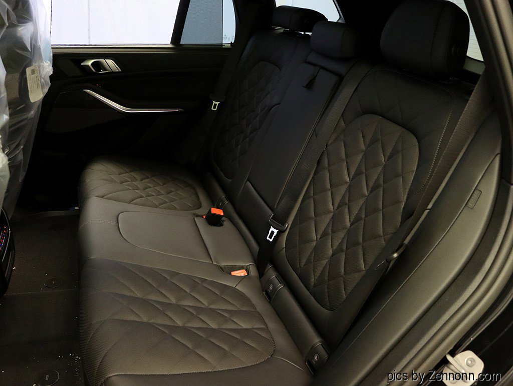 Used 2026 BMW X5 M60i image 26