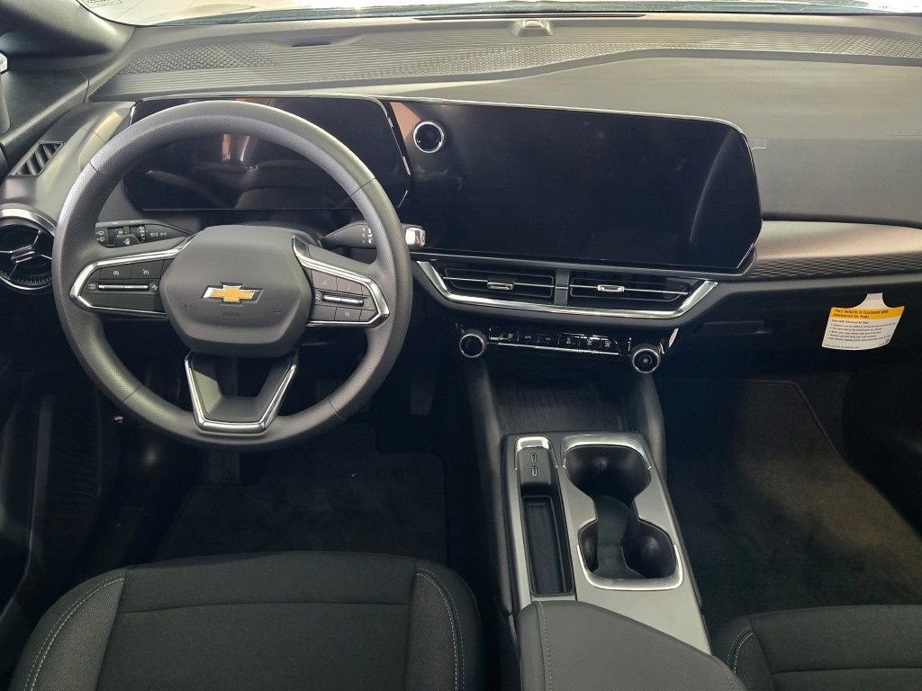 New 2026 Chevrolet Equinox EV LT FWD image 17