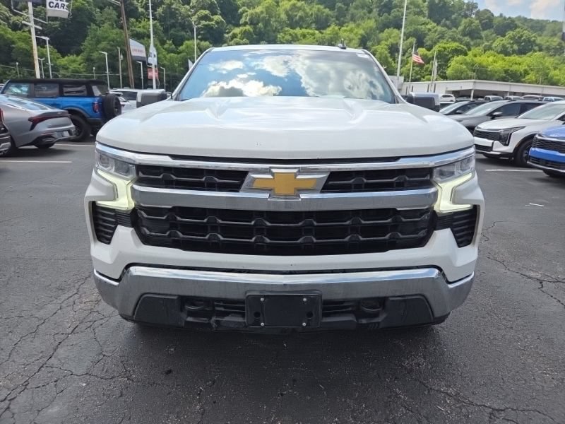 Used 2025 Chevrolet Silverado 1500 LT AWD/4WD image 2