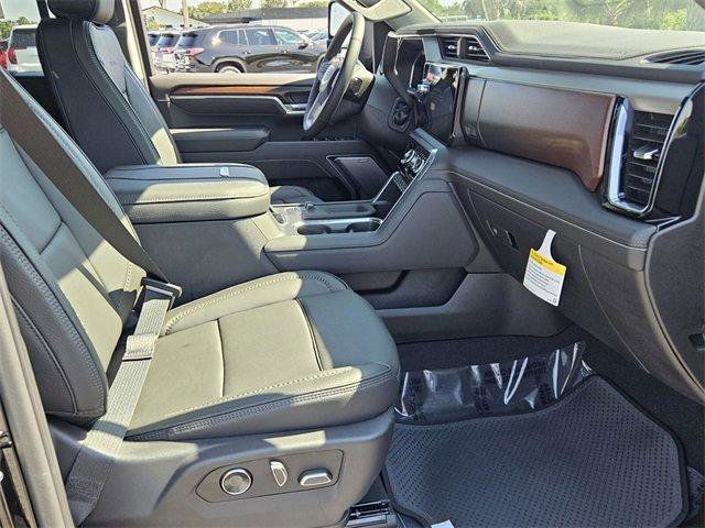 New 2025 GMC Sierra 2500 Denali w/ Denali Reserve Package image 15