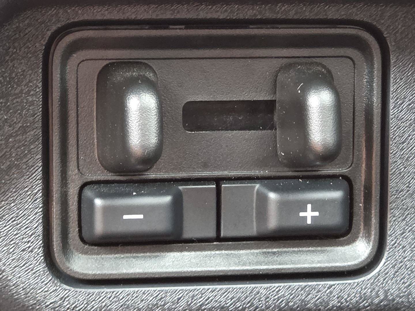 Used 2025 Ford Expedition Active AWD/4WD image 28