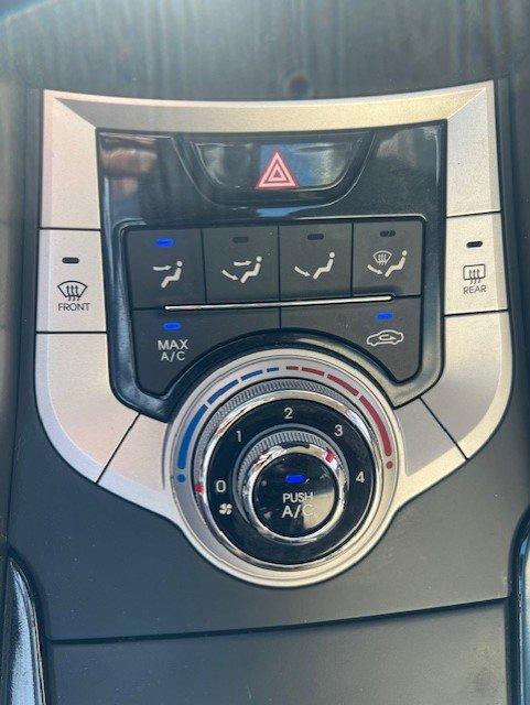 Used 2012 Hyundai Elantra GLS w/ Comfort Pkg 2 FWD image 30