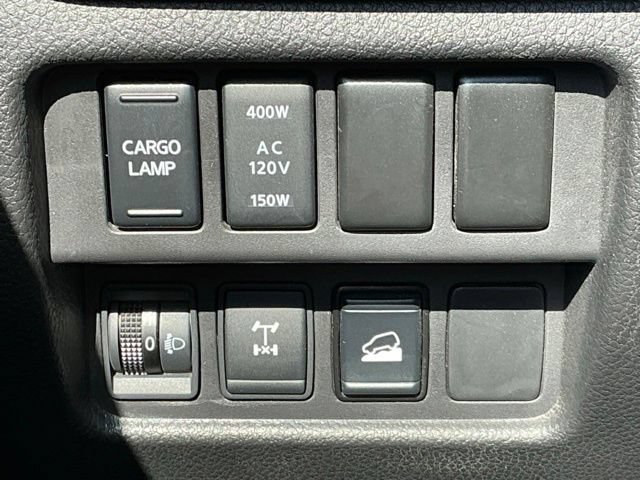 Used 2023 Nissan Titan PRO-4X w/ Pro-4x Convenience Package AWD/4WD image 41