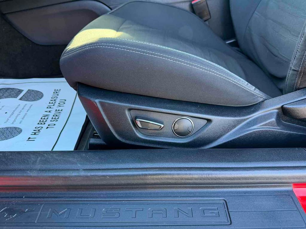 Used 2016 Ford Mustang GT image 12