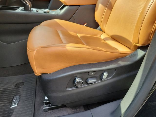 Used 2019 Cadillac XT4 Premium Luxury FWD image 21