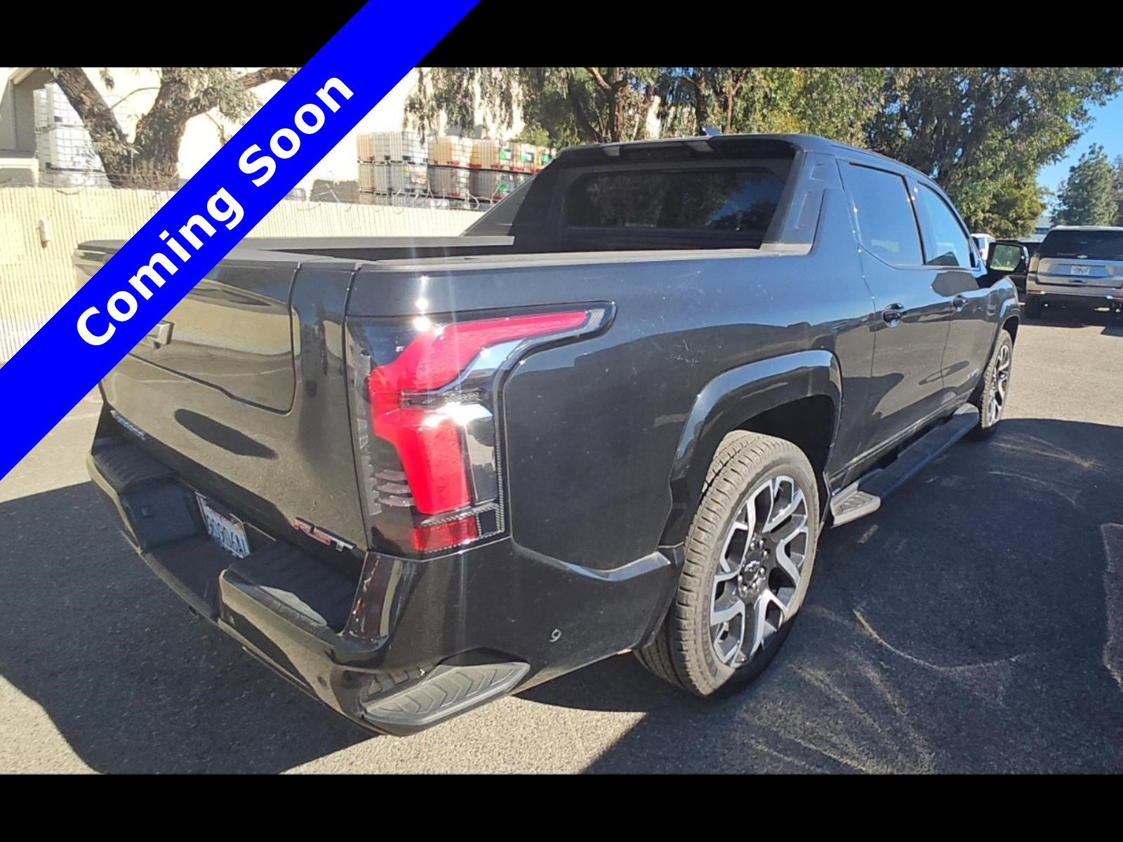 Used 2024 Chevrolet Silverado EV RST AWD/4WD image 6