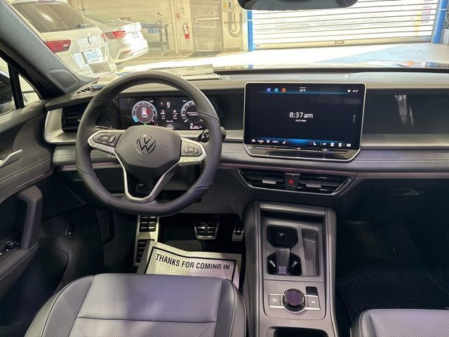 New 2026 Volkswagen Tiguan SE R-Line image 10