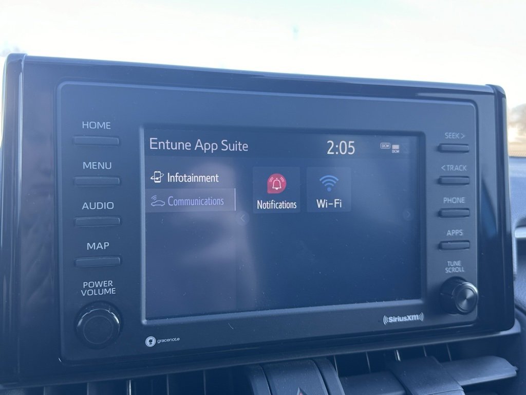 Used 2021 Toyota RAV4 LE image 32