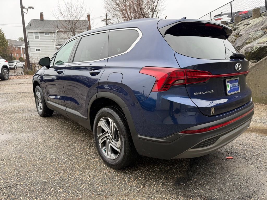 Used 2023 Hyundai Santa Fe SE image 3