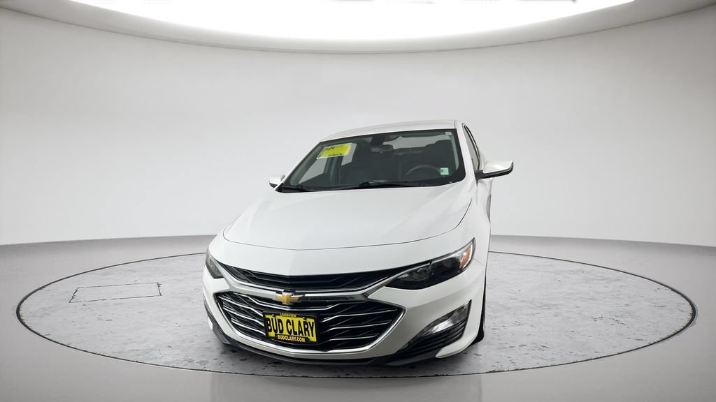 Used 2022 Chevrolet Malibu LT FWD image 2