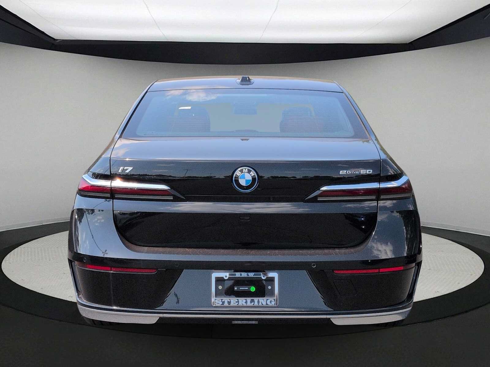 Used 2026 BMW i7 xDrive60 RWD image 7