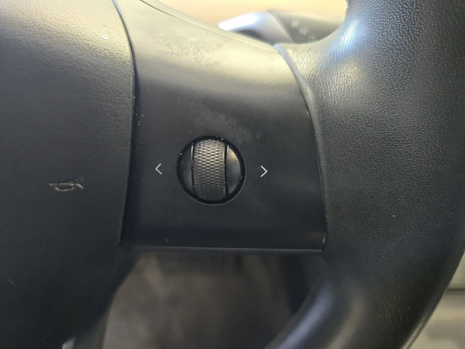 Used 2018 Tesla Model 3 Long Range RWD image 16