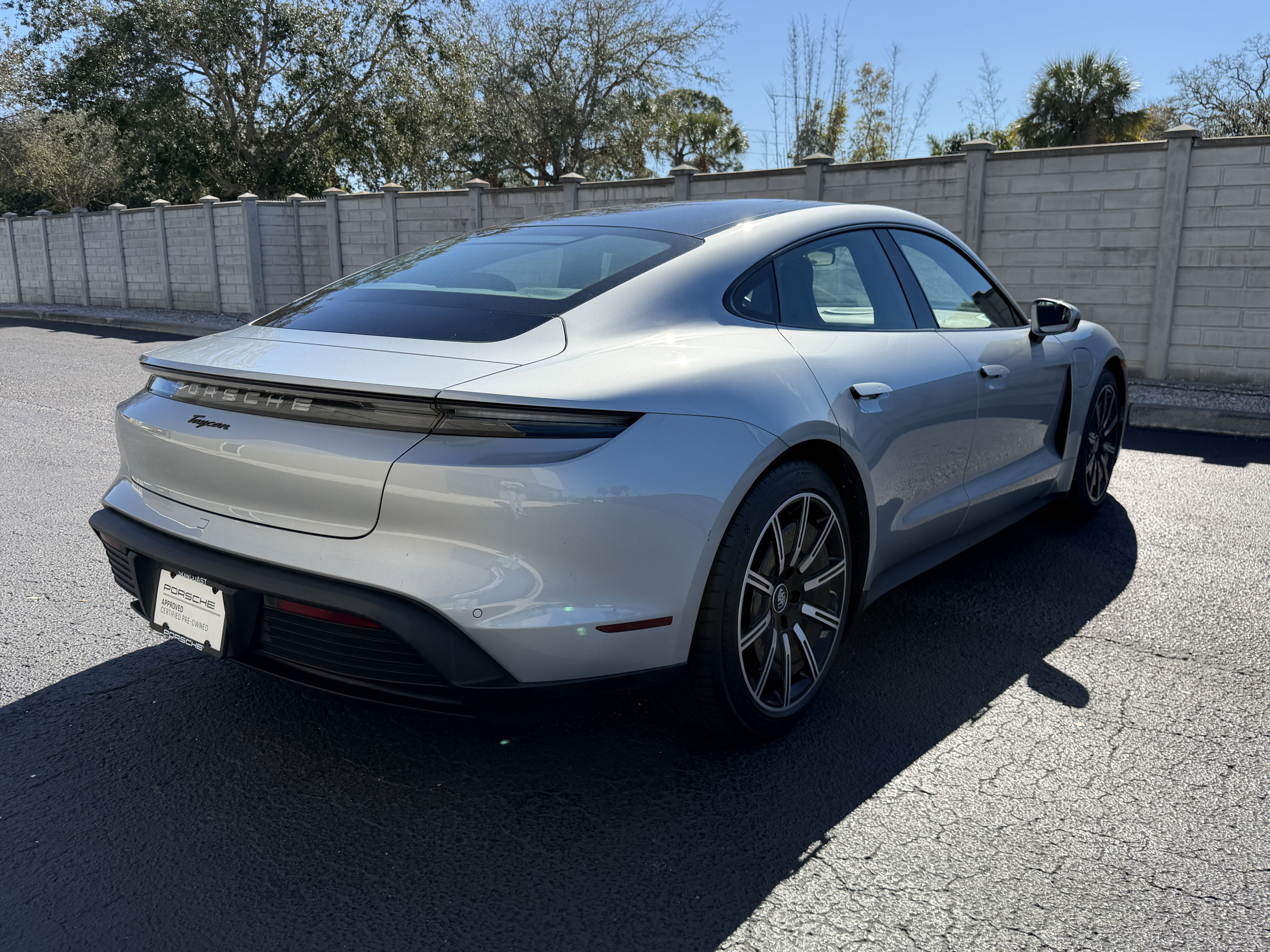 Certified 2023 Porsche Taycan image 6