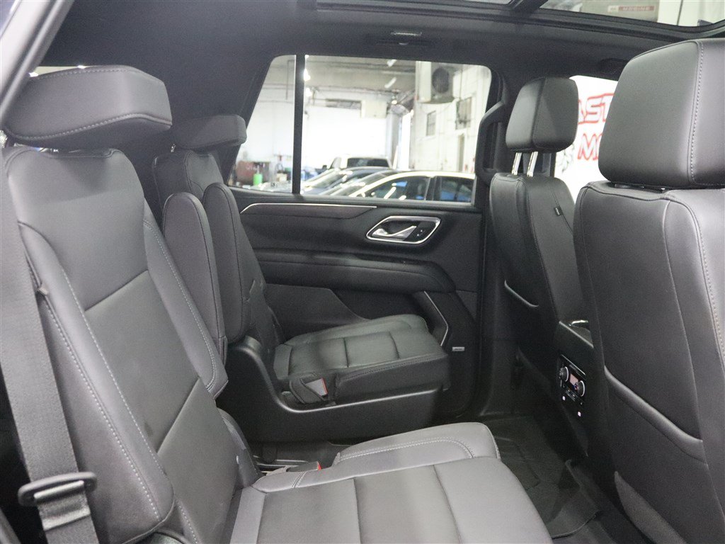 Used 2023 Chevrolet Tahoe Z71 w/ Luxury Package AWD/4WD image 24