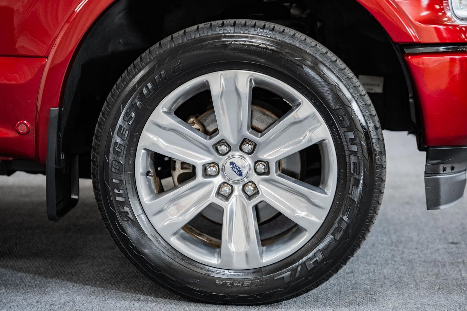 Certified 2018 Ford F150 Platinum w/ Equipment Group 701A Luxury image 23