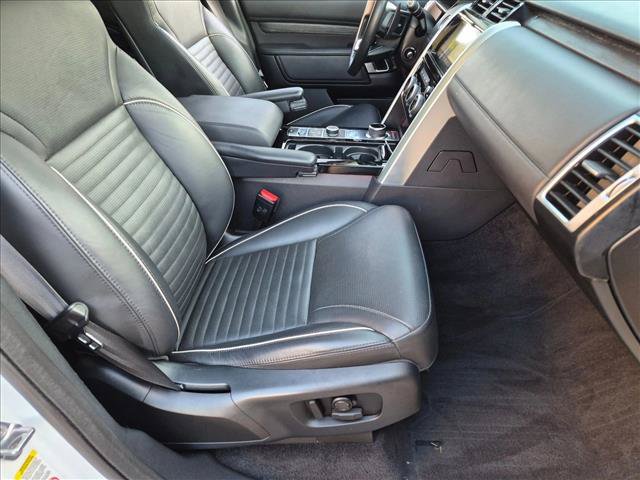 Used 2020 Land Rover Discovery HSE Luxury AWD/4WD image 23