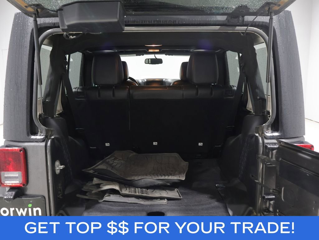 Used 2016 Jeep Wrangler Unlimited Sahara AWD/4WD image 5