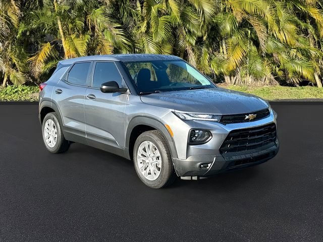 Used 2021 Chevrolet TrailBlazer LS image 2