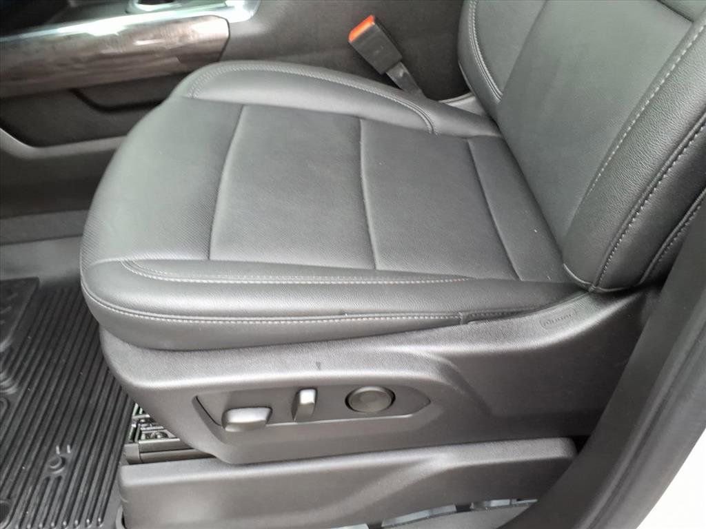 Used 2024 Chevrolet Silverado 2500 LTZ w/ LTZ Convenience Package image 23