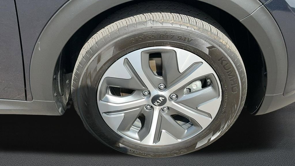 Used 2019 Kia Niro EX Premium image 7