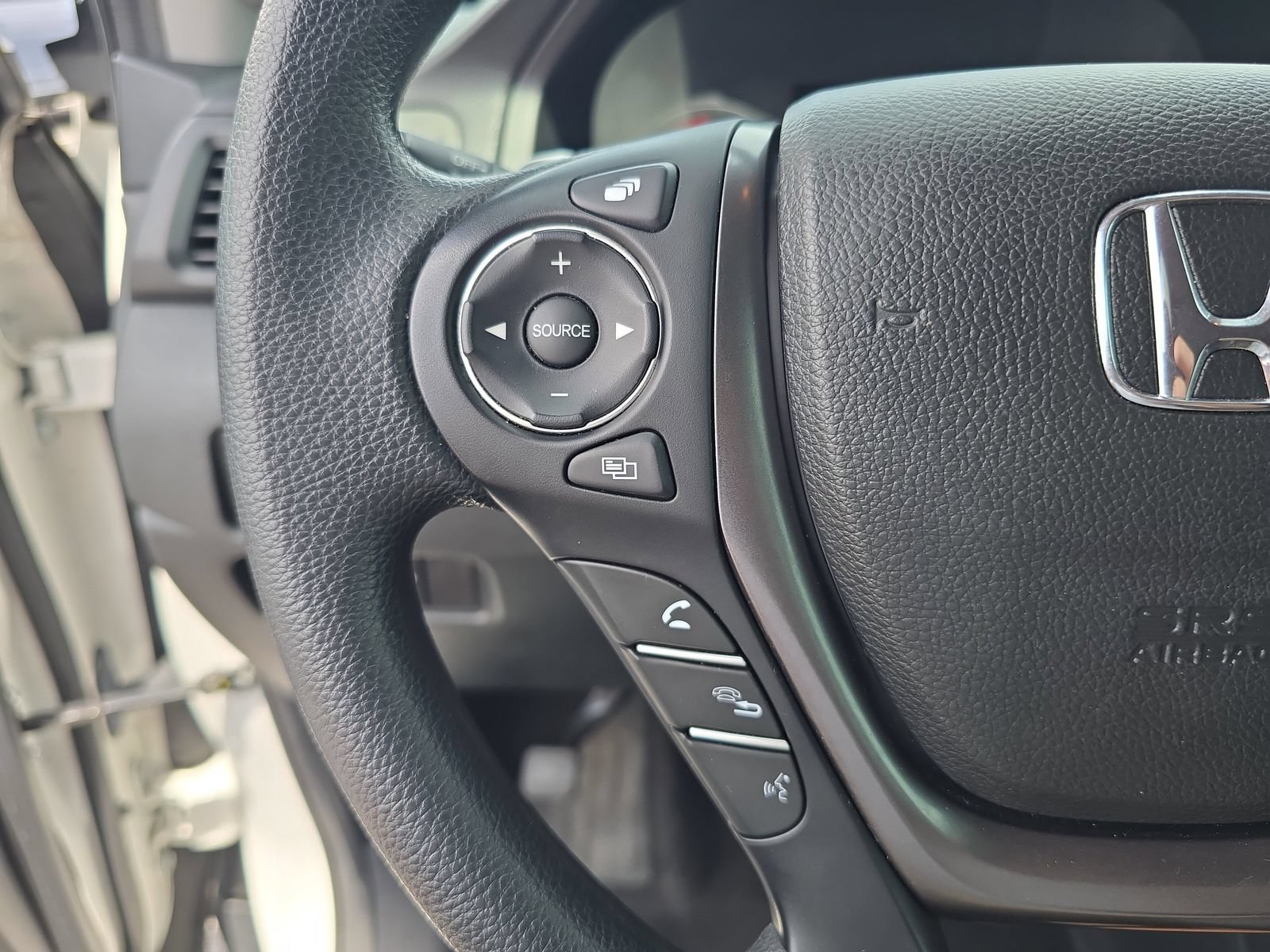 Certified 2023 Honda Ridgeline Sport image 21