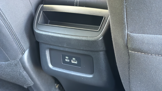 Used 2023 Nissan Pathfinder S FWD image 28