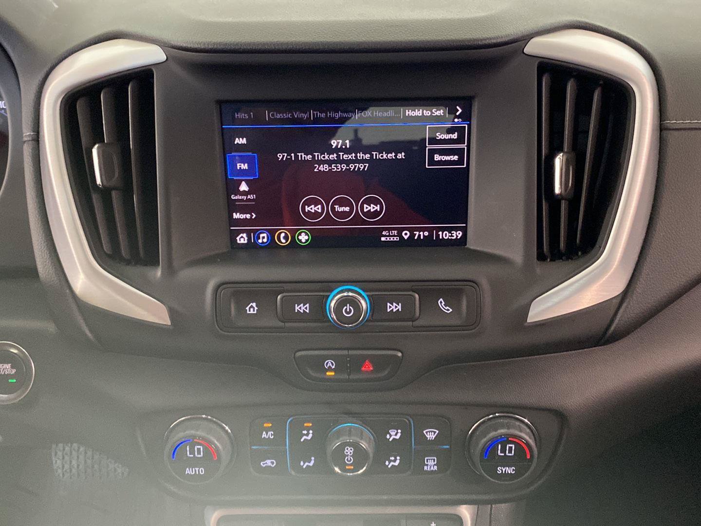 Certified 2023 GMC Terrain SLE w/ Driver Convenience Package AWD/4WD image 42