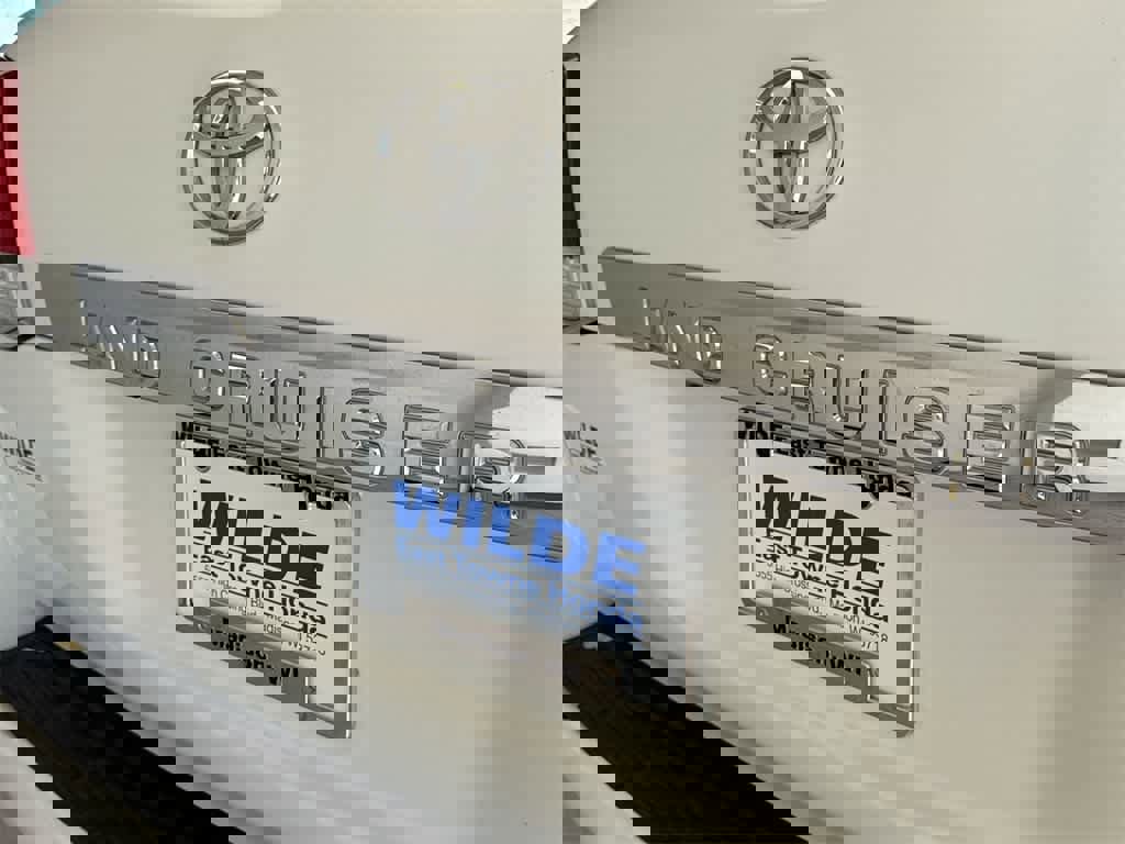 Used 2015 Toyota Land Cruiser image 13