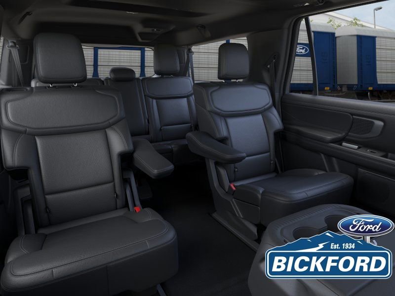 New 2026 Ford Expedition Max Platinum image 11