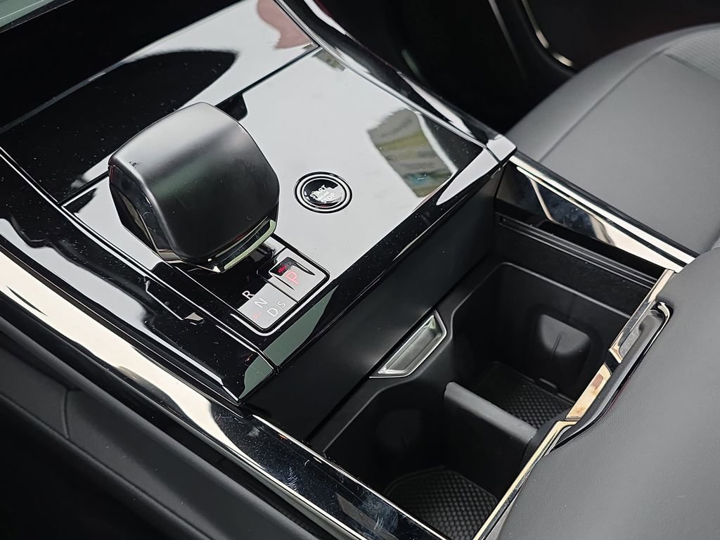 New 2025 Land Rover Range Rover Sport SV Edition Two image 25