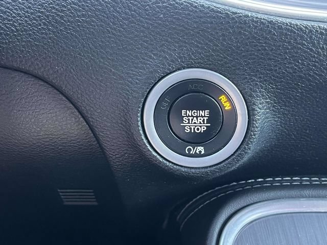 Used 2018 Dodge Challenger SXT w/ Super Sport Group (SS/T) RWD image 29