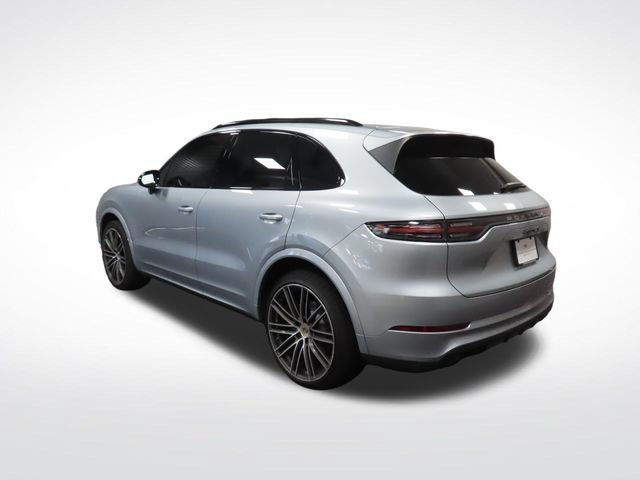 Used 2022 Porsche Cayenne S AWD/4WD image 3