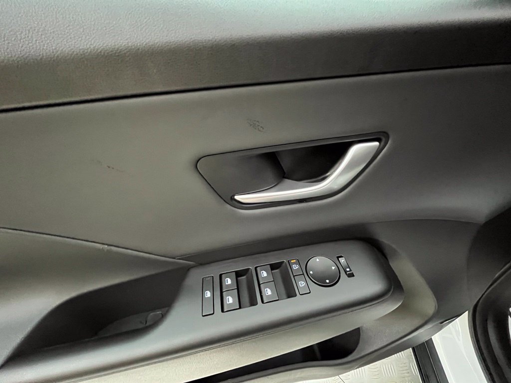 Certified 2026 Hyundai Kona Limited AWD/4WD image 37