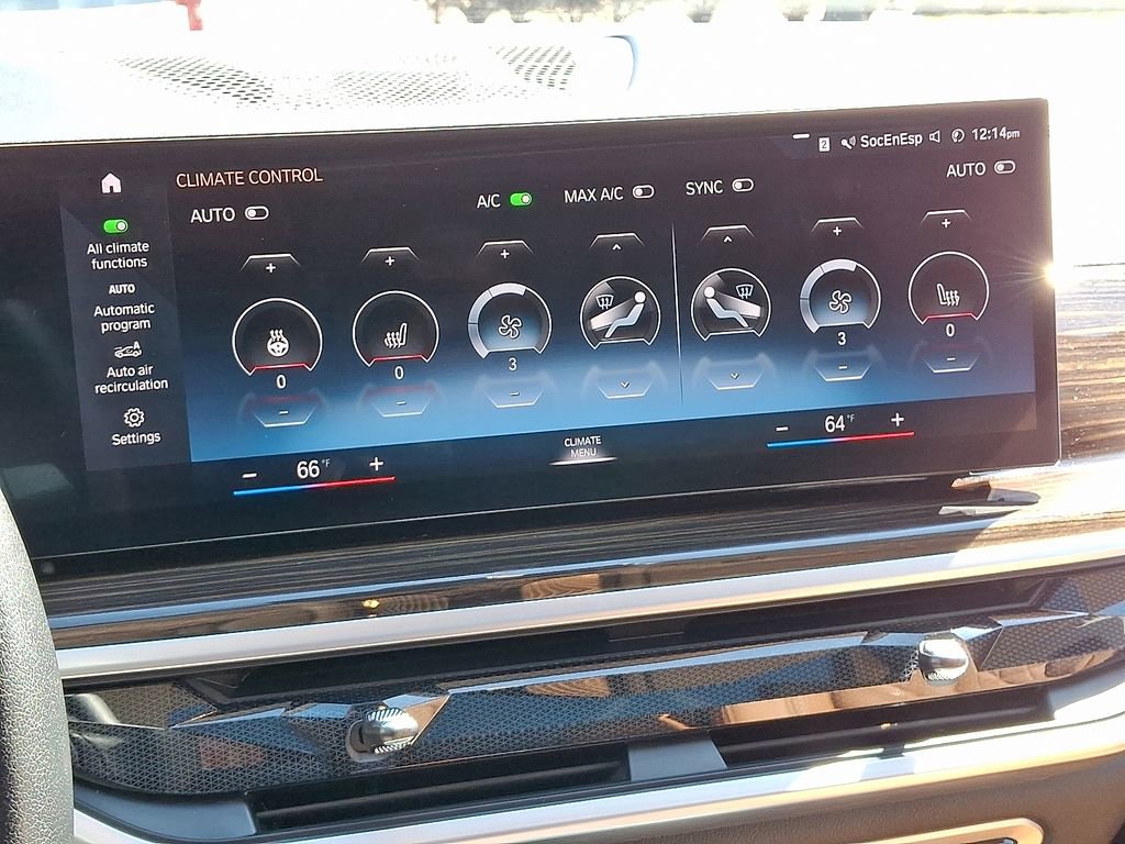 Used 2023 BMW X7 xDrive40i w/ Premium Package image 18