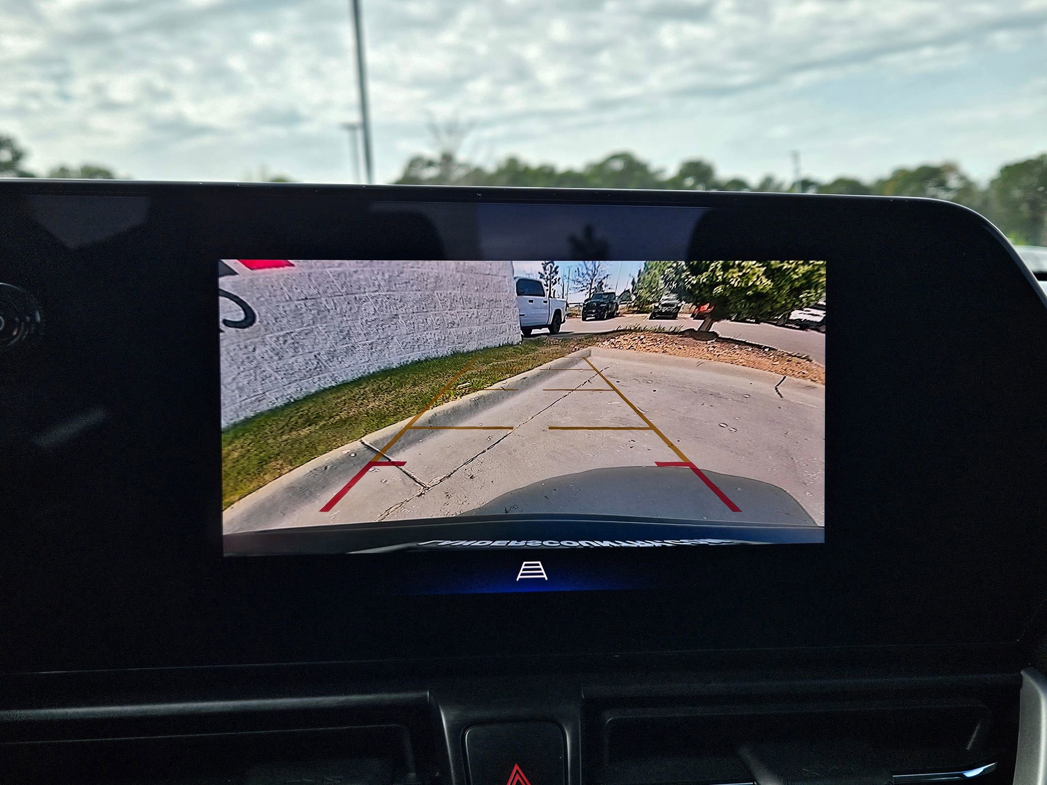 Used 2024 Chevrolet TrailBlazer LS w/ LS Confidence Package image 32