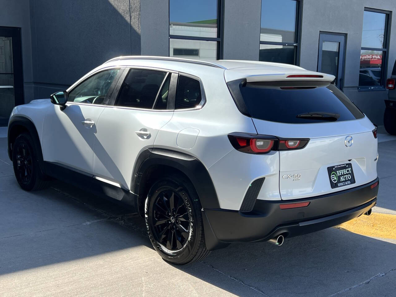Used 2024 MAZDA CX-50 AWD 2.5 S w/ Weather Package image 8