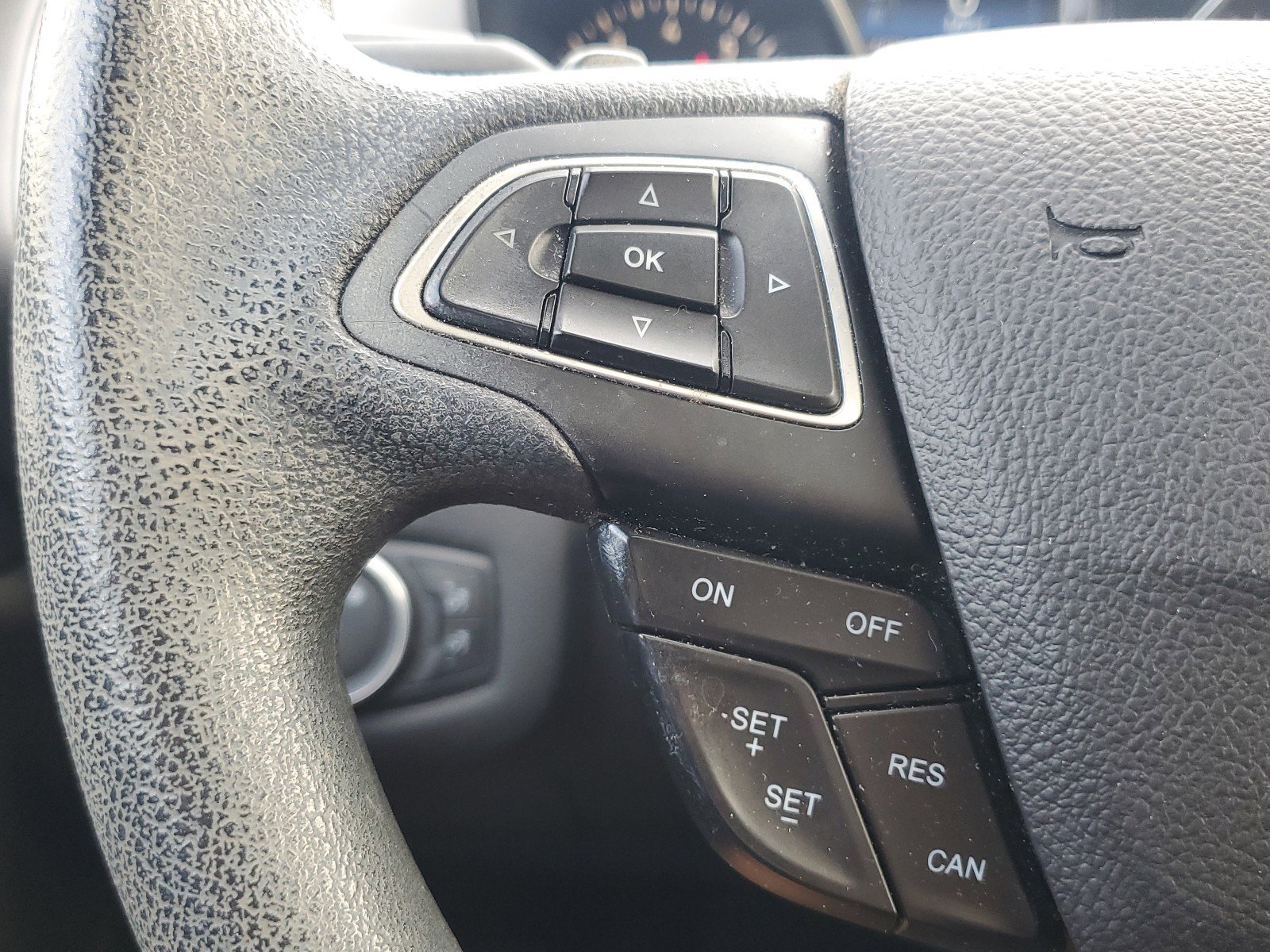 Used 2017 Ford Escape SE w/ Equipment Group 201A image 30