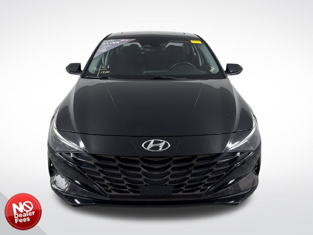 Used 2022 Hyundai Elantra SEL w/ Convenience + Premium Package FWD image 9