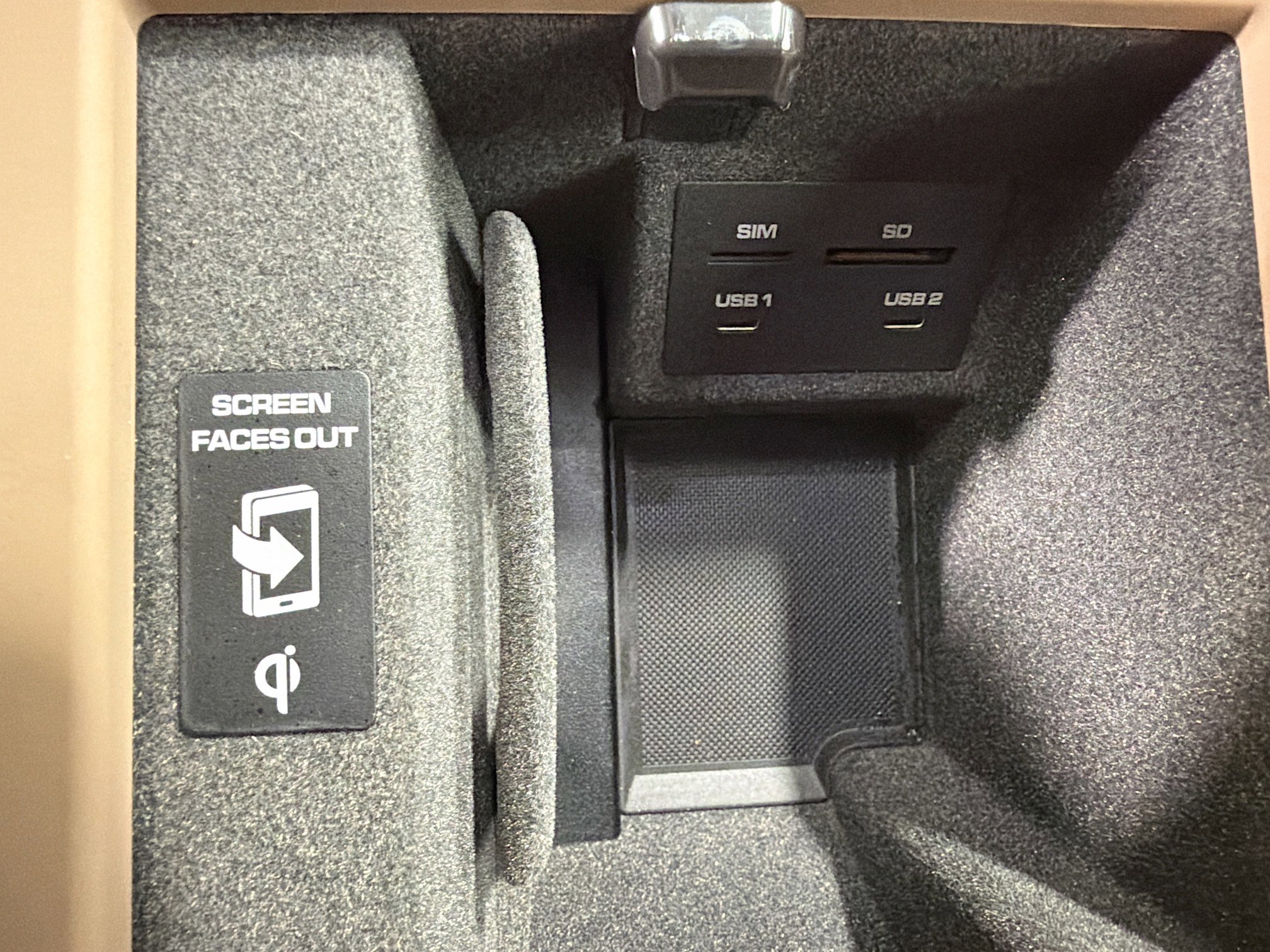 Certified 2025 Porsche Macan image 30