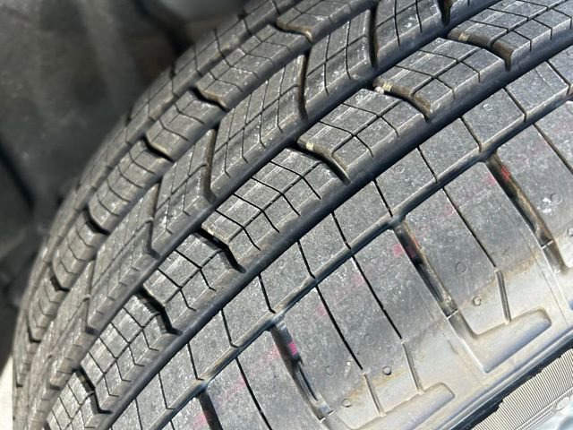 New 2025 Jeep Grand Cherokee Altitude image 31