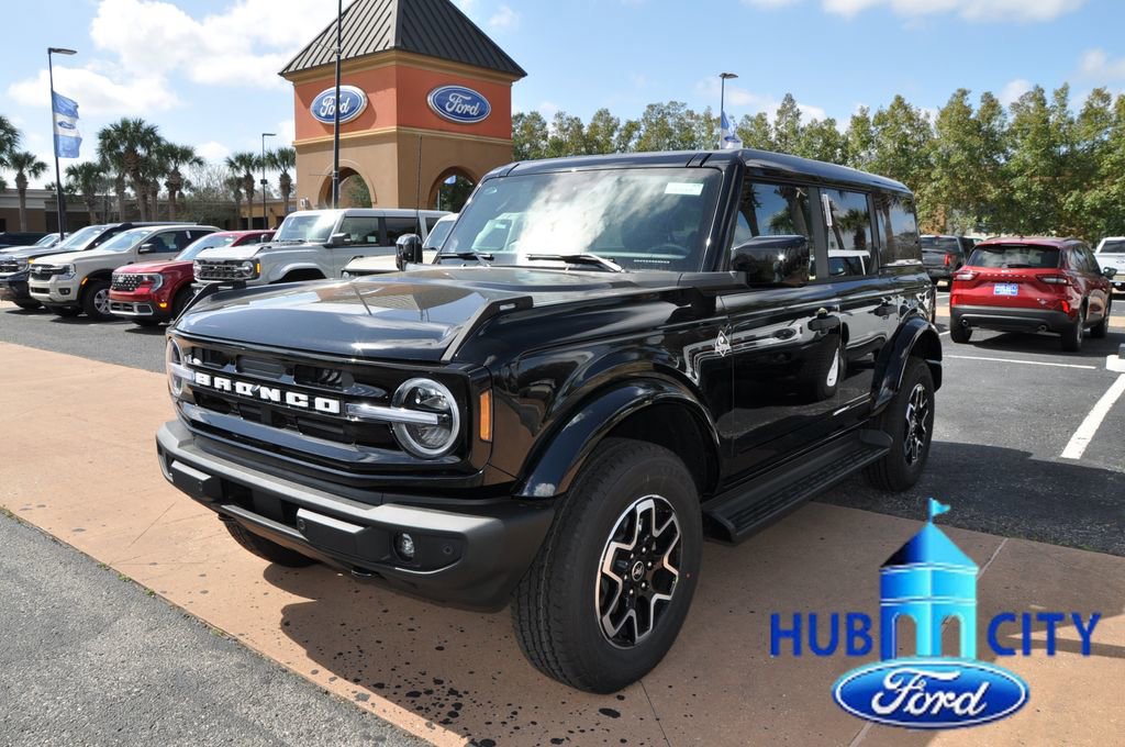 New 2026 Ford Bronco Outer Banks image 1