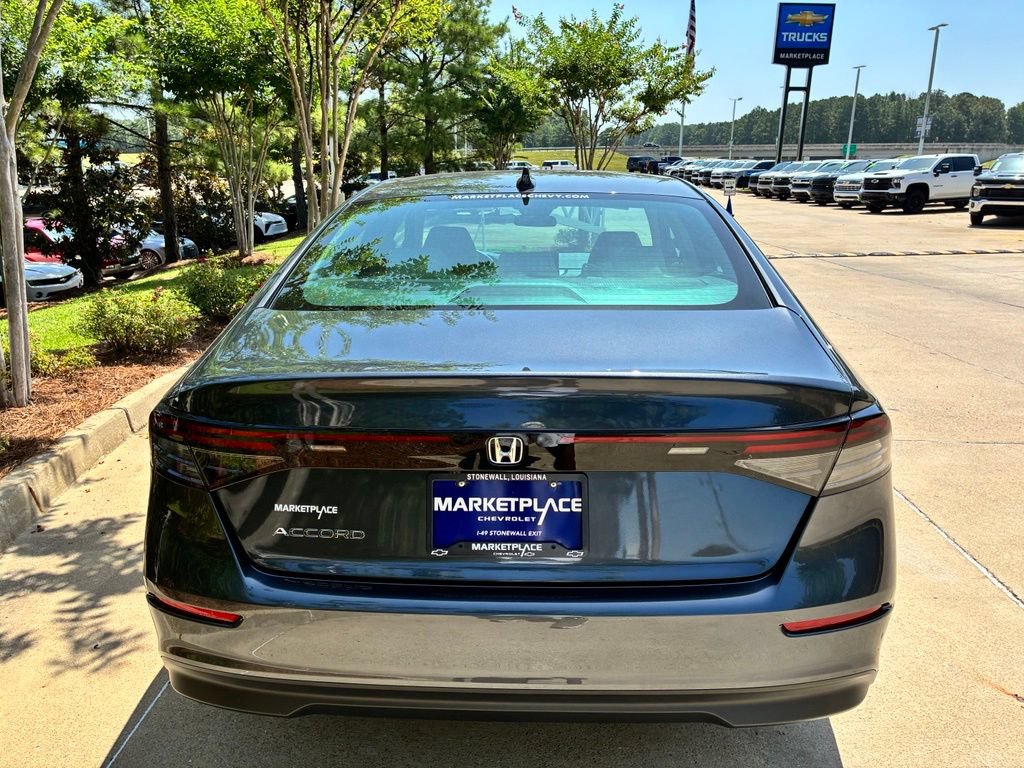Used 2025 Honda Accord LX image 9