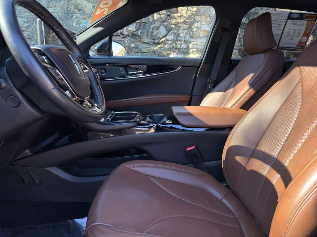 Used 2022 Lincoln Nautilus Reserve w/ Luxury Package image 22