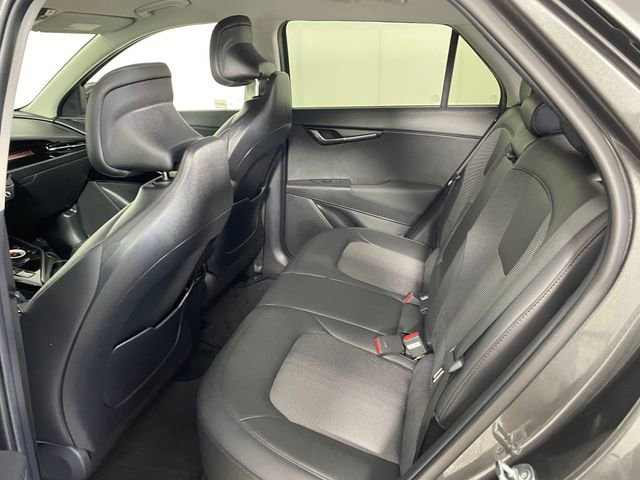 Certified 2024 Kia Niro Wind w/ Wind Preserve Package FWD image 18