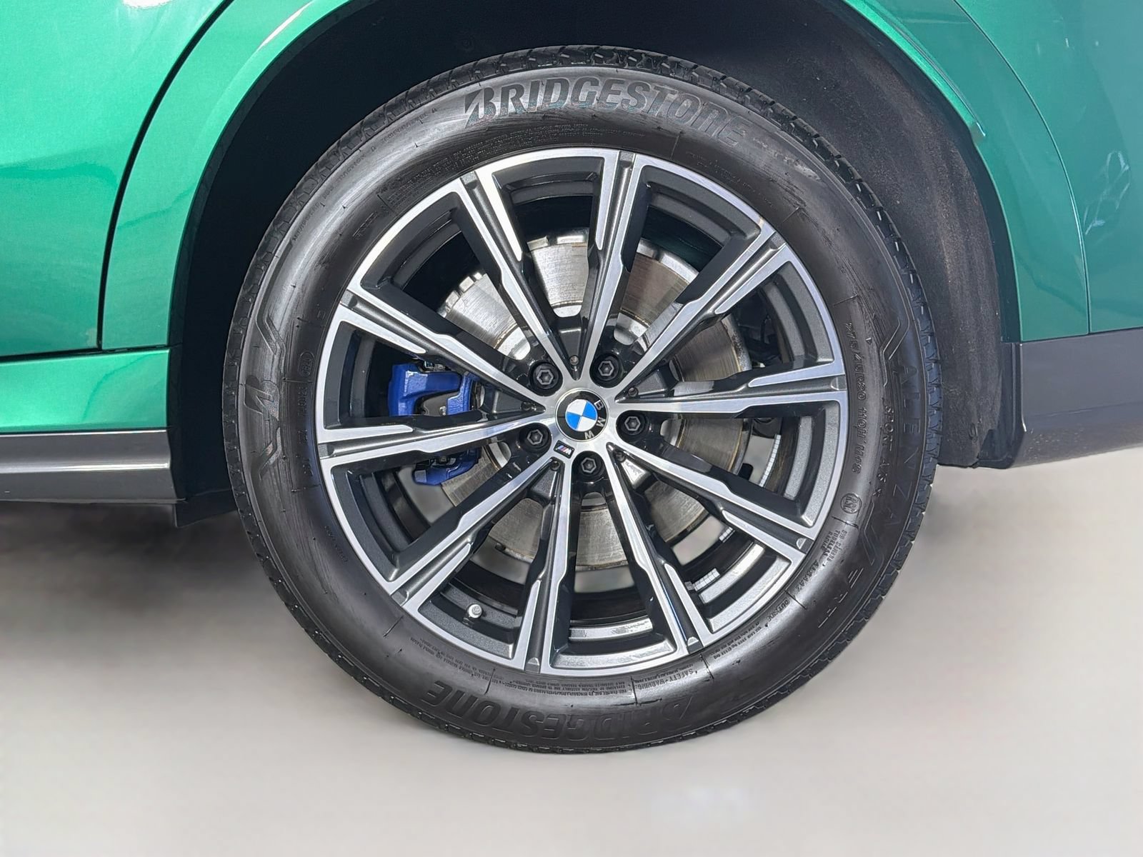 Used 2027 BMW X6 M60i AWD/4WD image 33