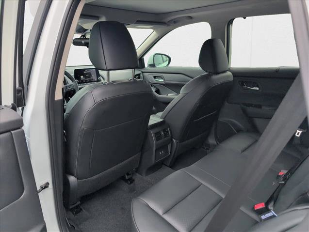 New 2026 Nissan Rogue SV image 16