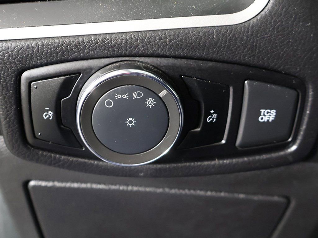 Used 2024 Ford Edge SEL image 34