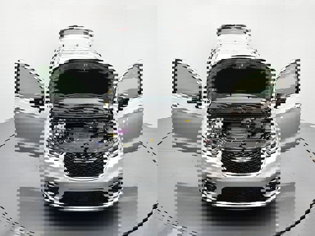 New 2026 Chrysler Pacifica Select image 45