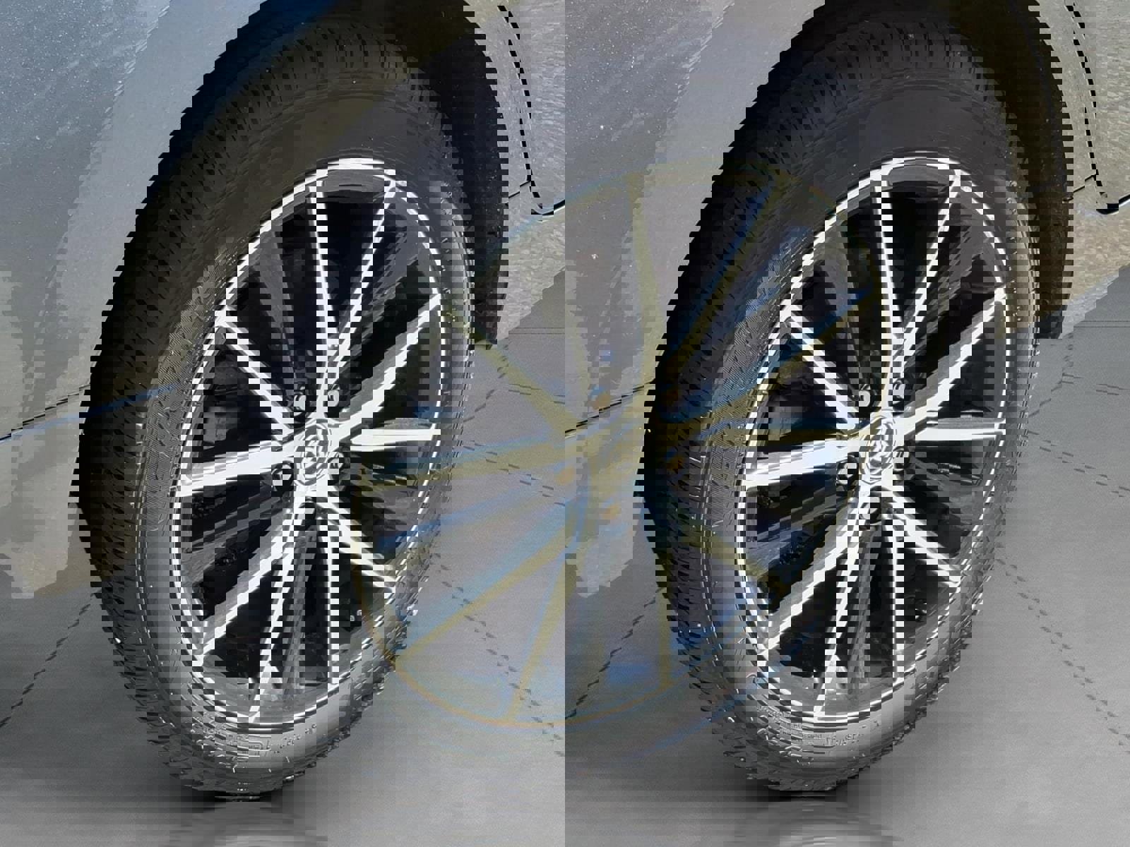 Used 2024 Toyota Camry SE image 6