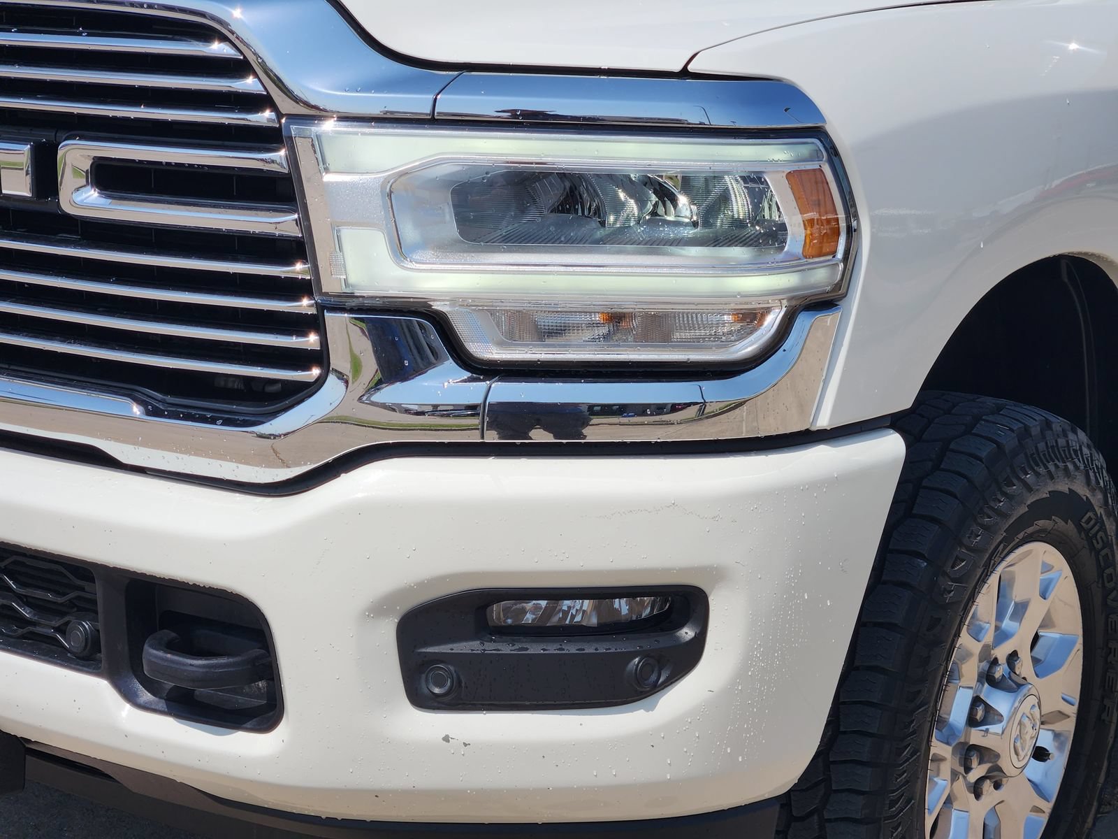 Used 2023 RAM 2500 Laramie AWD/4WD image 9